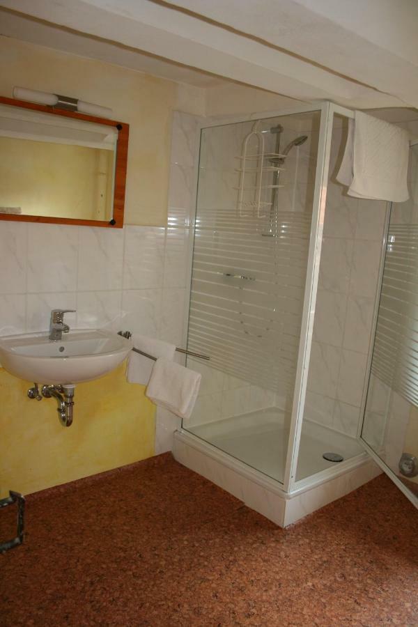 Apartments Cafe Brennnessel Veltheim Zewnętrze zdjęcie